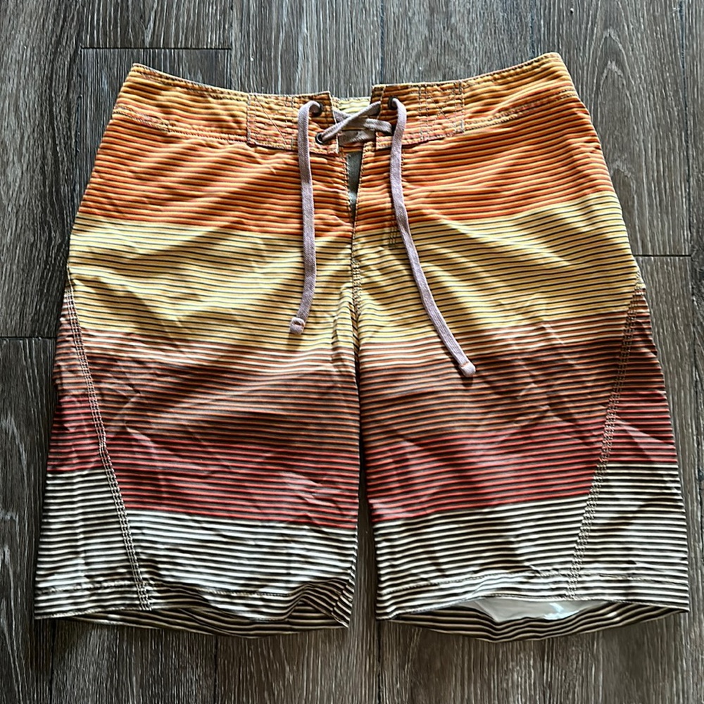 Men’s Old Navy swim shorts size M